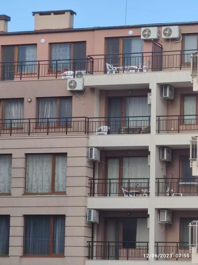 Apartament Piero Pomorie Bagian luar foto